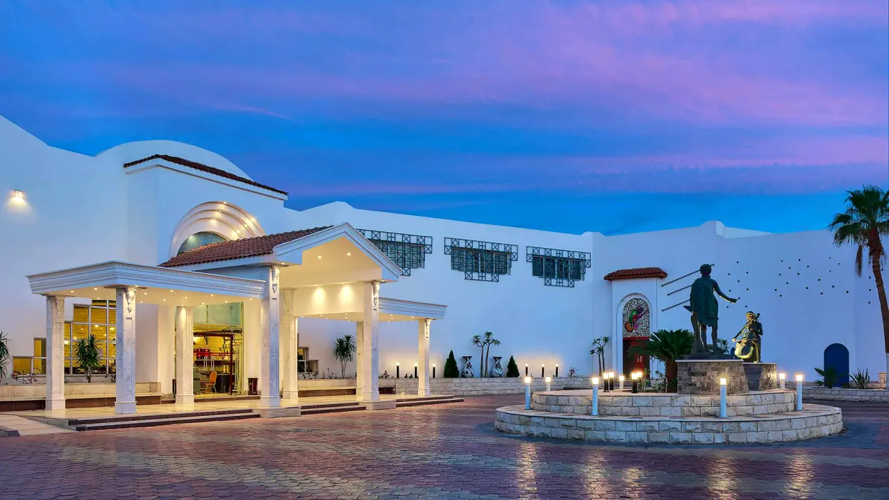 الفندق دريمز بيتش - شرم الشيخ